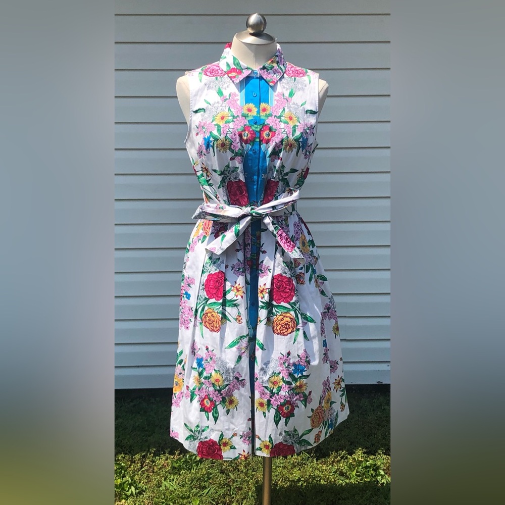 Talbots Size 8 White Floral Button Down Sleeveless Dress